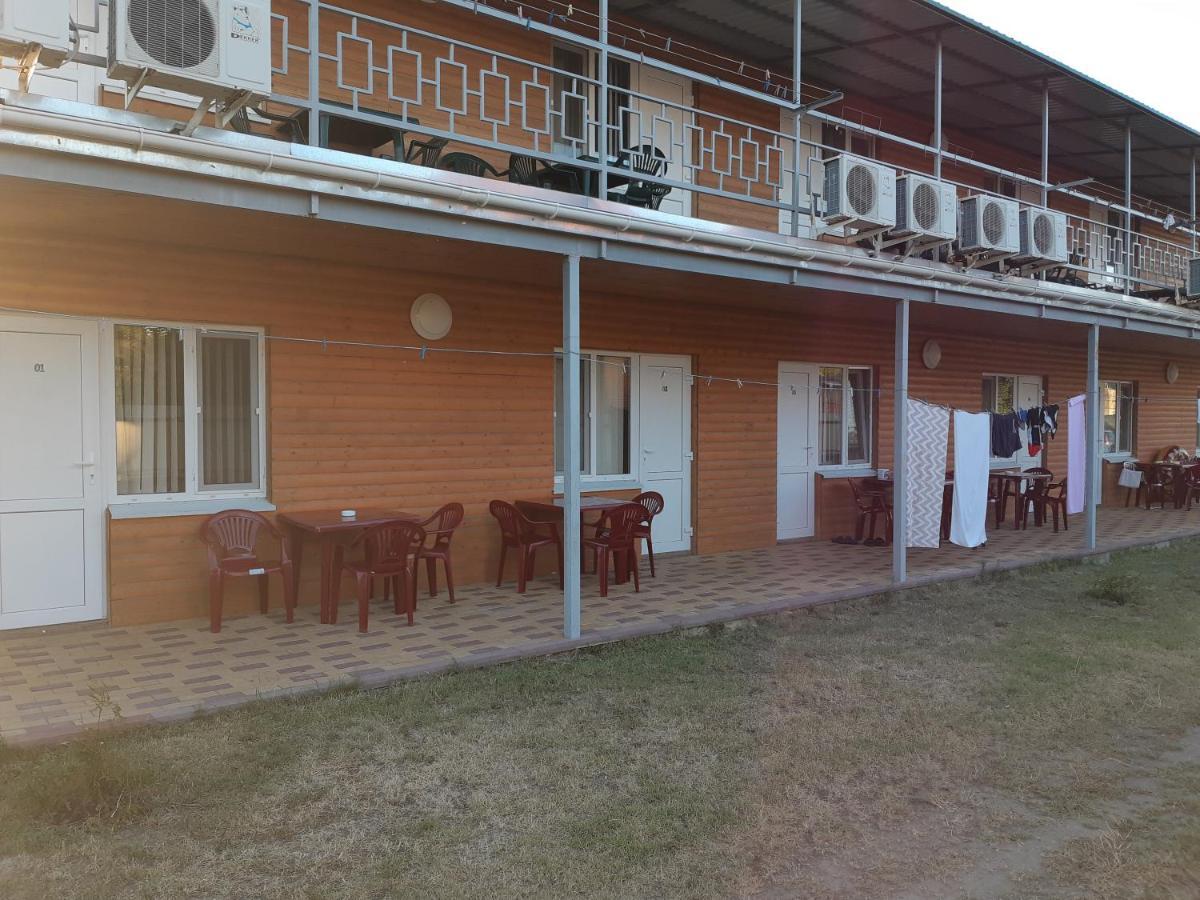 Отель Маленький Рай Satoka Exterior foto