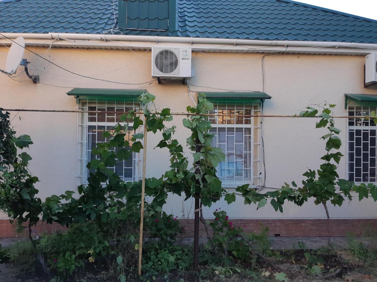 Отель Маленький Рай Satoka Exterior foto