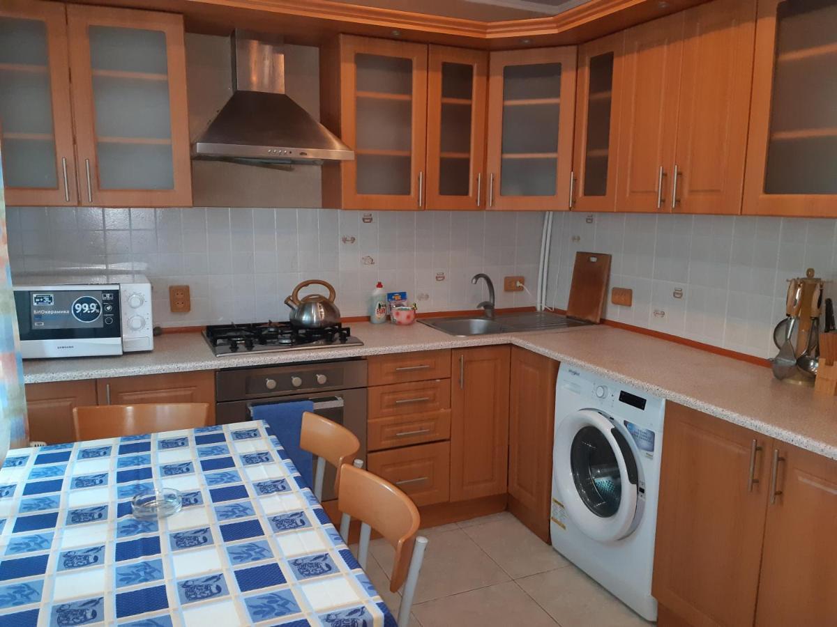 Отель Маленький Рай Satoka Exterior foto