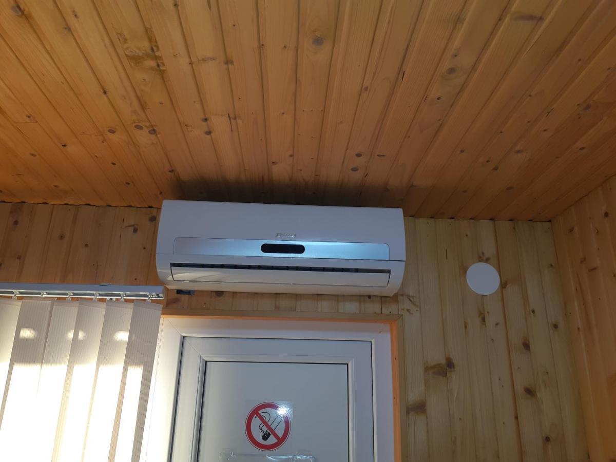 Отель Маленький Рай Satoka Exterior foto